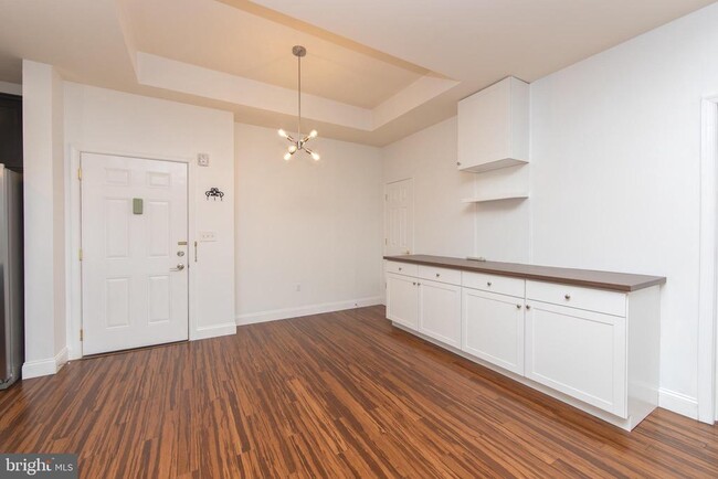 Building Photo - 244 Breeders Cup Dr