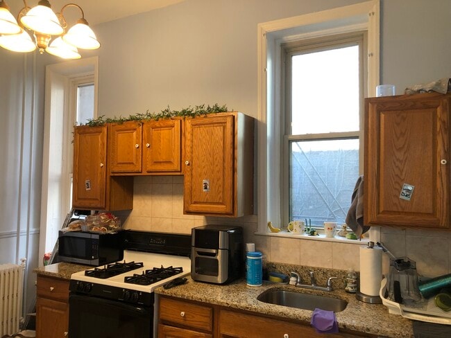 Building Photo - 700 Washington St