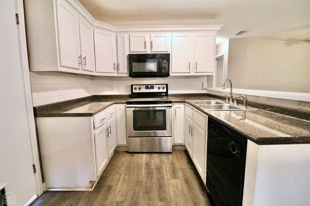 Building Photo - Charming 3 Bedroom Home in Jonesboro with ...