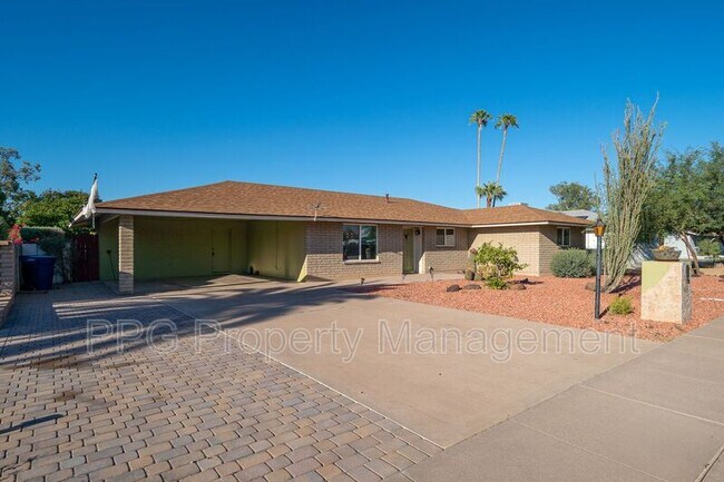Building Photo - 456 W Jasper Dr