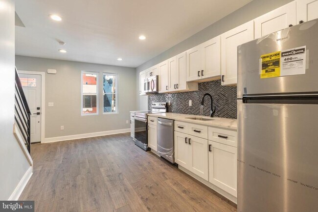 Building Photo - 1312 W Seltzer St