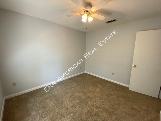 Building Photo - 169 Wright Cir