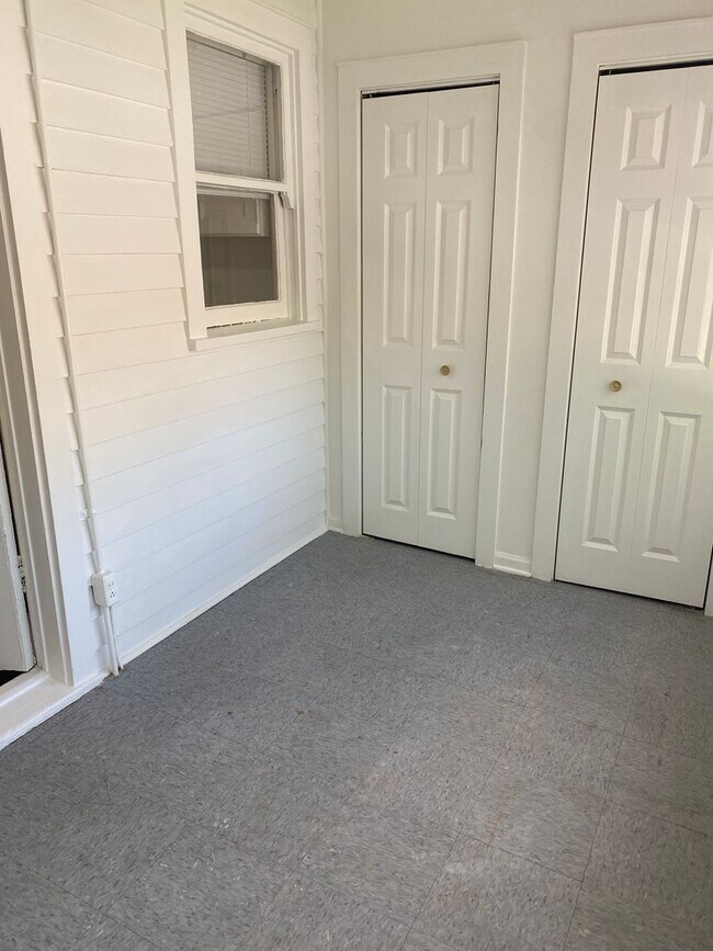 Building Photo - Keystone