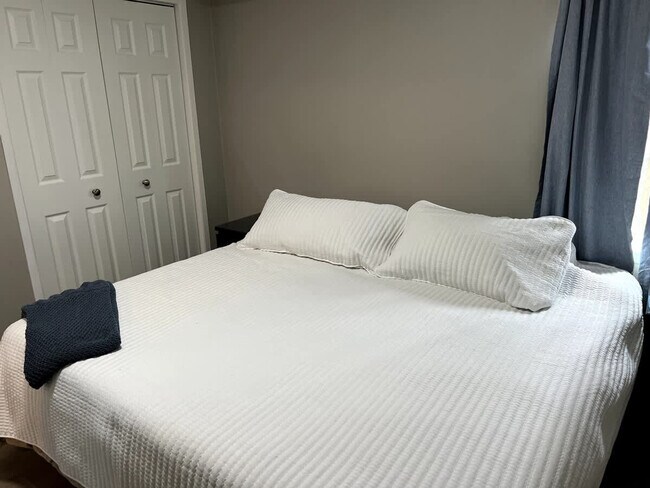 Building Photo - 27385 Park Ct