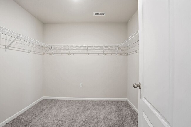 Building Photo - GREAT HOME IN LAKEVIEW RIDGE IN GROWING FUQUAY-VARINA