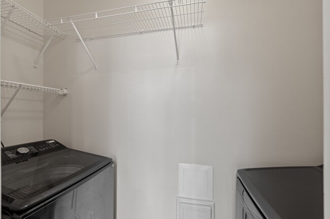 Building Photo - 1713 Kudrow Ln