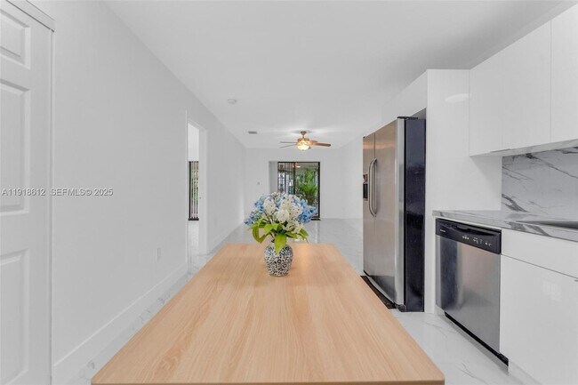 Building Photo - 2401 SW 102nd Ave