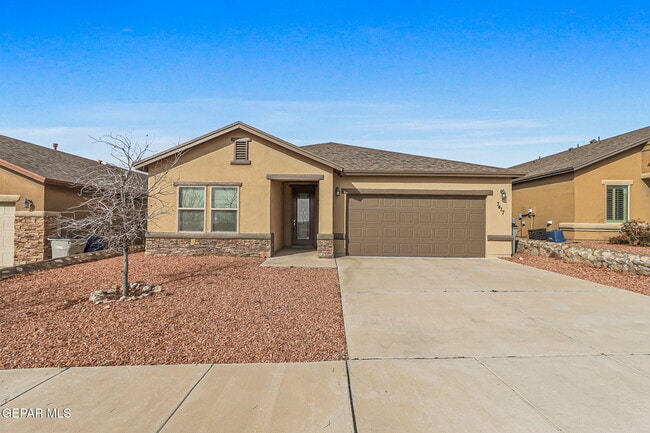 Building Photo - 7417 Dewberry Dr