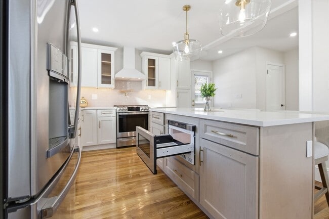 Building Photo - 80 Blue Hills Pkwy