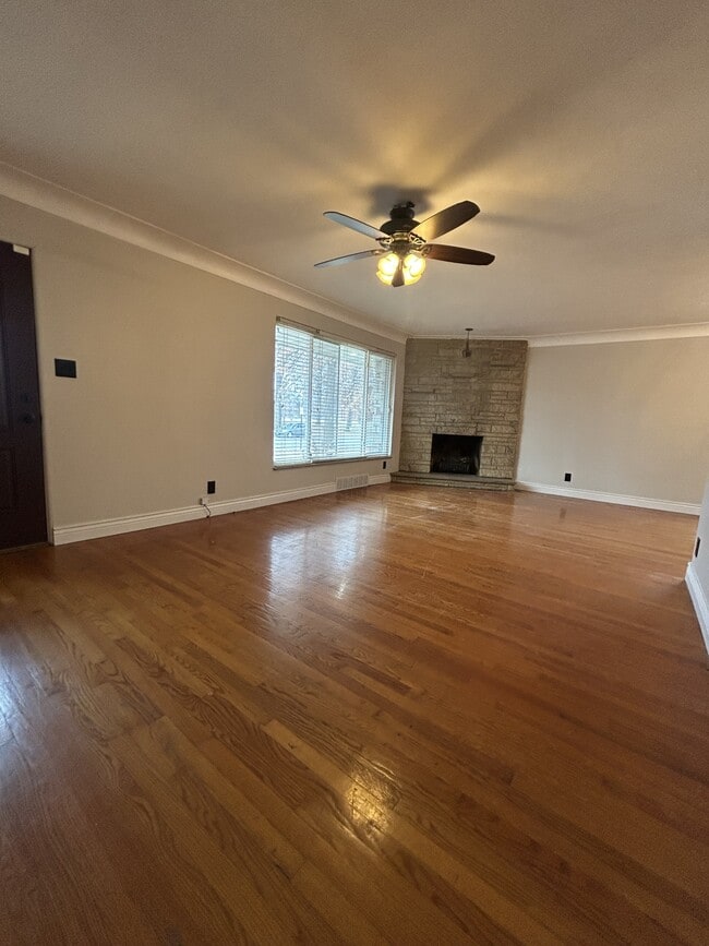 Building Photo - 2842 State St