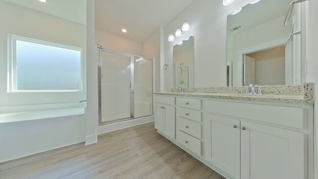 Building Photo - 6178 Jenks Dr