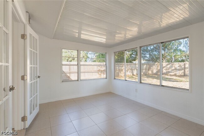 Building Photo - 100 Contee Dr
