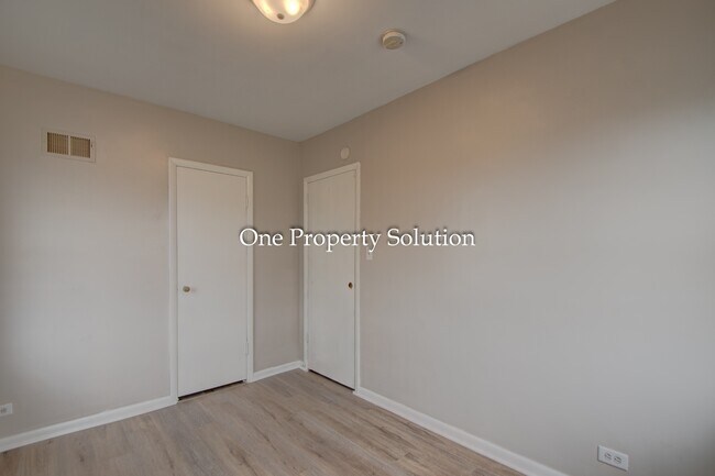 Building Photo - 1209 Logan St