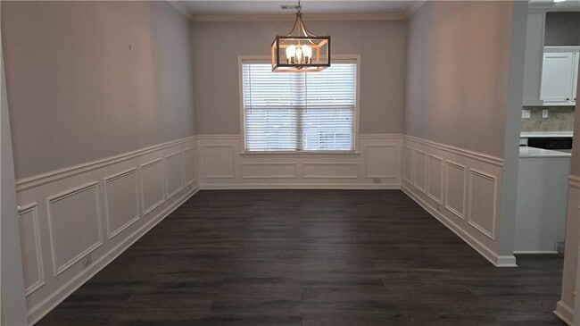 Building Photo - 2015 Beckenham Walk Ln