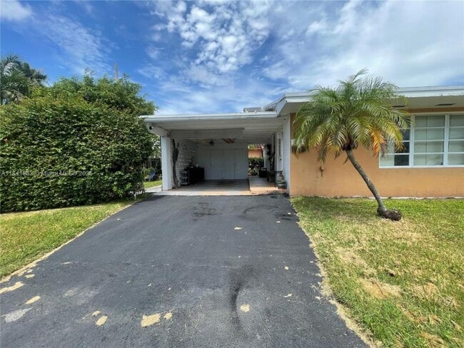 Primary Photo - 2 bedroom in Hollywood FL 33020