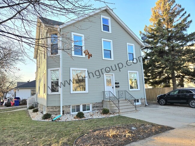 Building Photo - 6416 23rd Ave