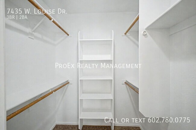 Building Photo - 7435 W Louise Dr