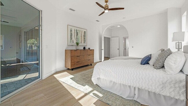 Building Photo - 5601 Almar Dr