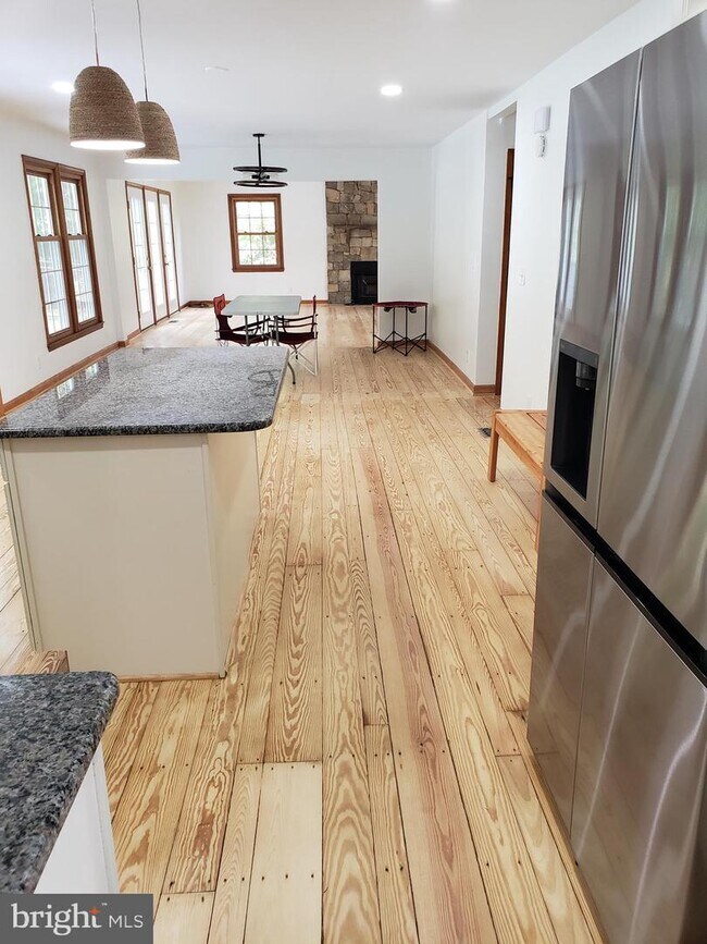 Building Photo - 70 Elk Run Estates Dr