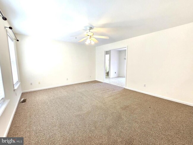 Building Photo - 1014 Zircon Ct
