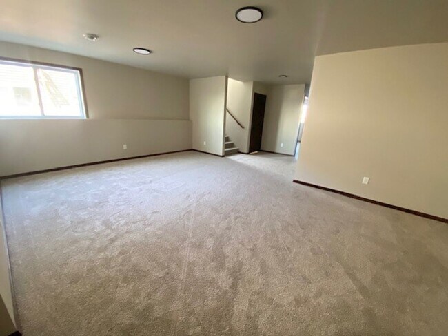 Building Photo - 6437 83rd Ave S