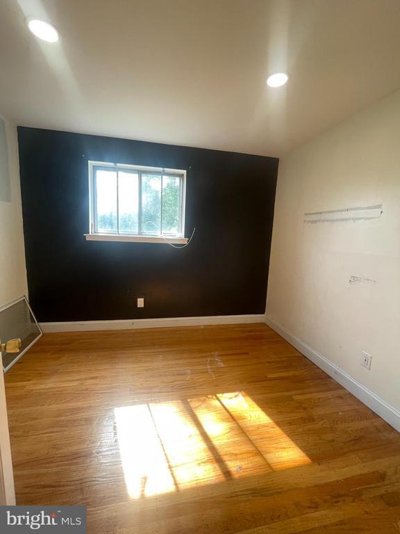 Building Photo - 3300 Kayford Cir