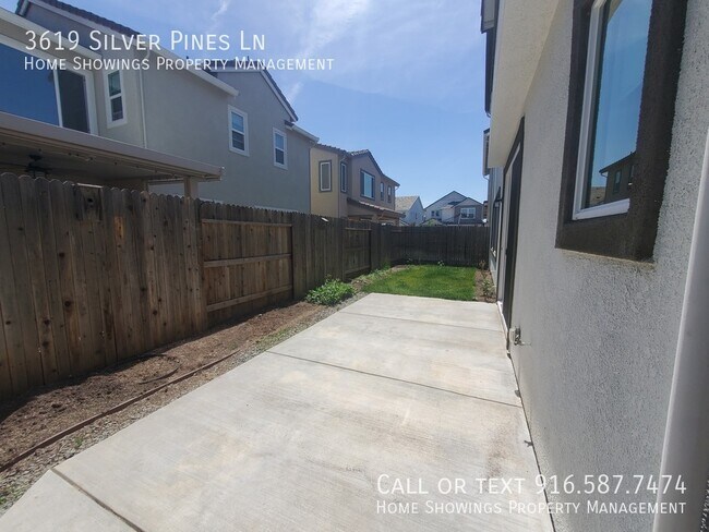Building Photo - 3619 Silver Pine Ln