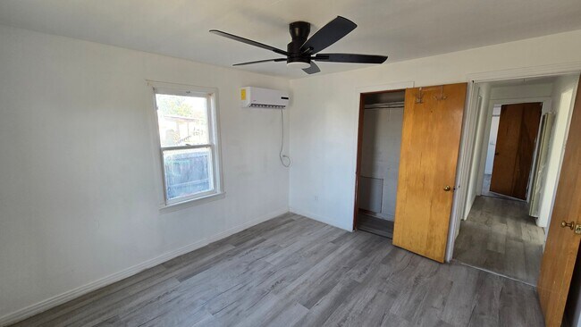 Building Photo - 1511 32nd St