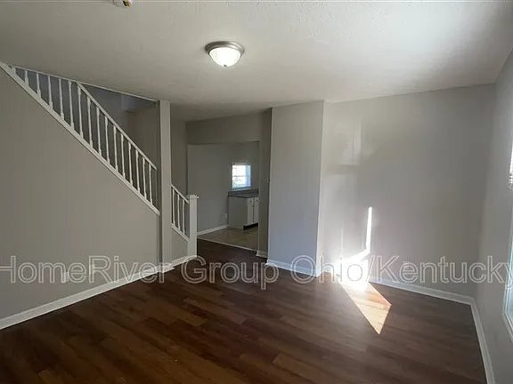 Building Photo - 2228 Elmo Ave