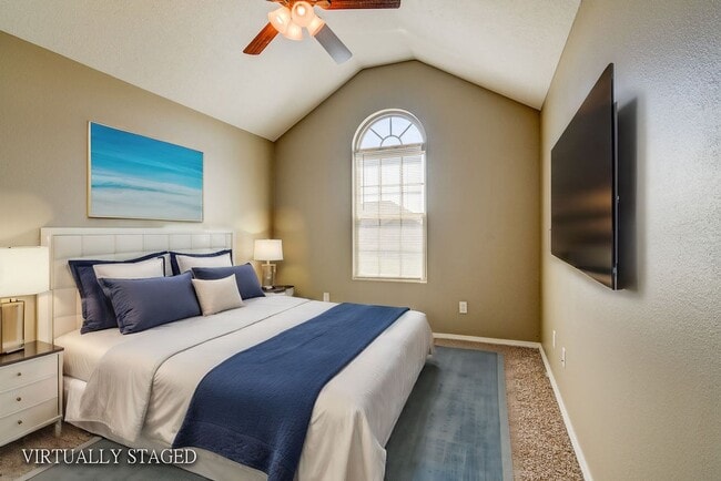 Building Photo - Beautiful 3-bedroom, 2-bath home in Republic with a 2-car garage.