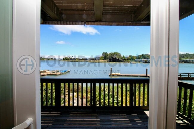 Building Photo - Waterfront Condo on Corte Madera Creek | Single-Level, Dock Access - FOUNDATION