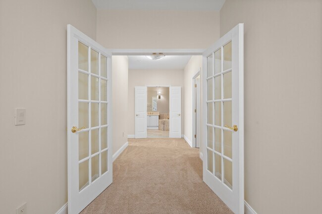 Building Photo - 3334 Peachtree Rd NE