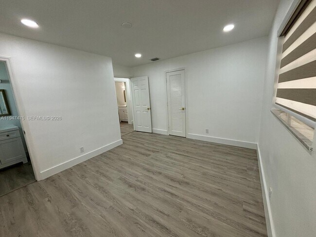 Building Photo - 4715 NW 44th St