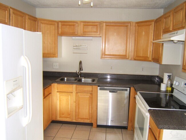 Building Photo - 5705 Talquin Ave