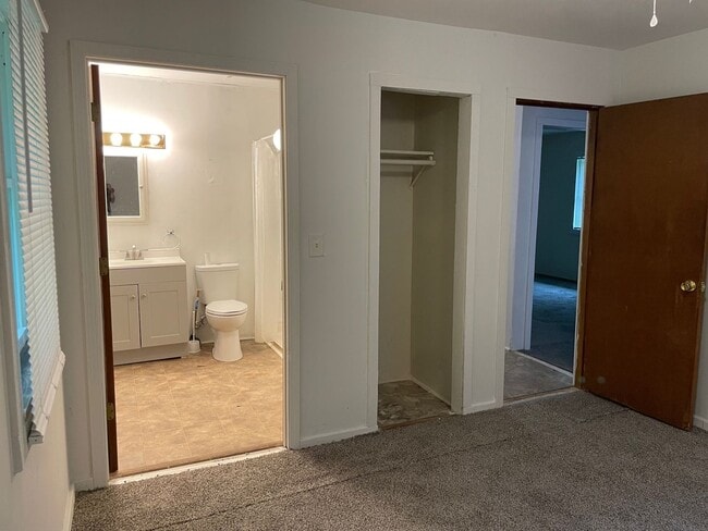 Building Photo - 3 BED, 2 BATH HOME LOCATED IN COUNTRY!