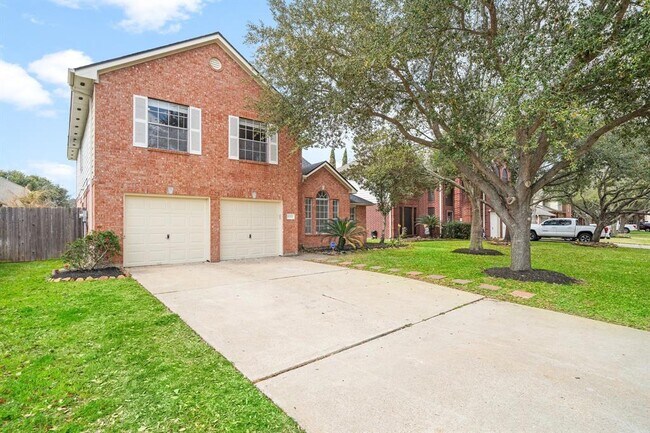 Building Photo - 17527 W Copper Lakes Dr