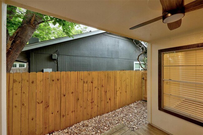 Building Photo - 12316 Bainbridge Ln