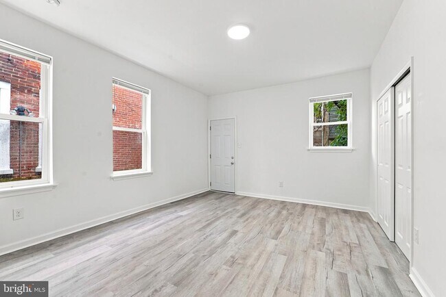 Building Photo - 1315 N 59th St
