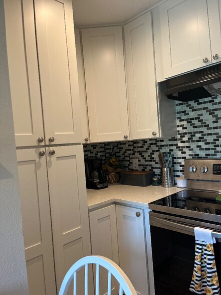 Building Photo - 4811 Highridge Ct