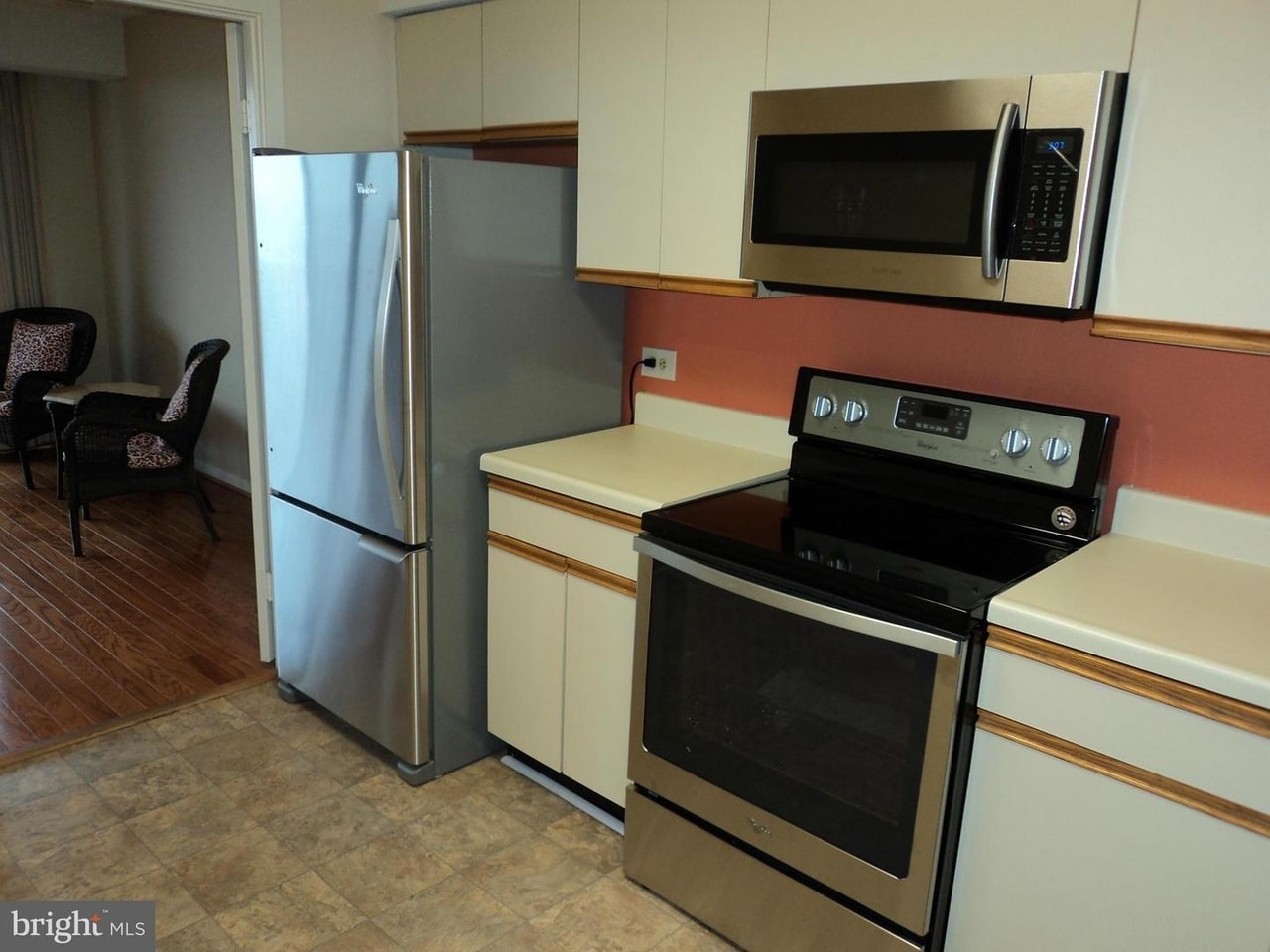 Stainless steel appliances - 5505 Seminary Rd