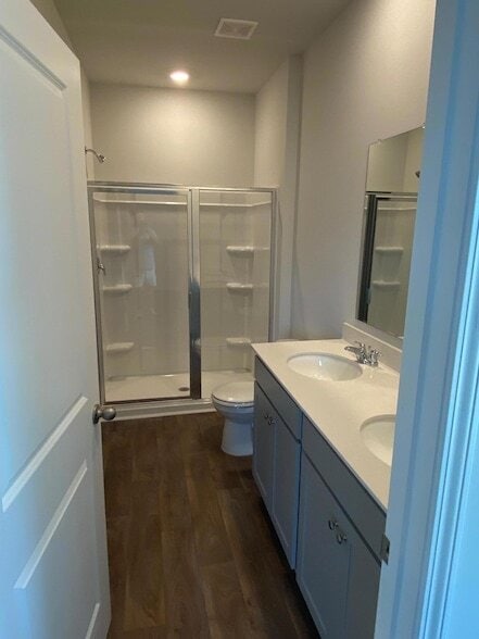 Building Photo - 1088 Refuge Wy