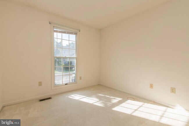 Building Photo - 14114 Silent Wood Way