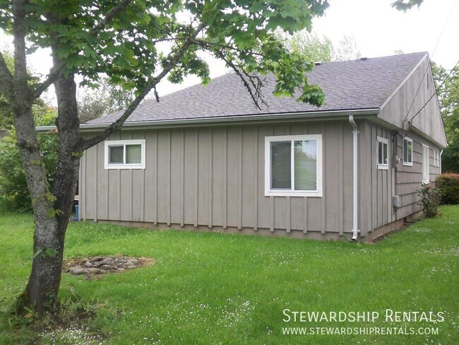 Building Photo - 2774 Kincaid St