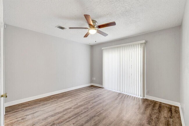Building Photo - 128 Goodson Dr