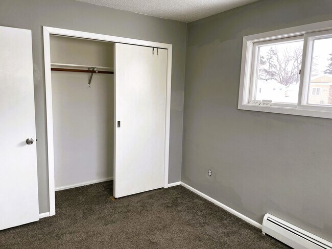Building Photo - RADER 1321