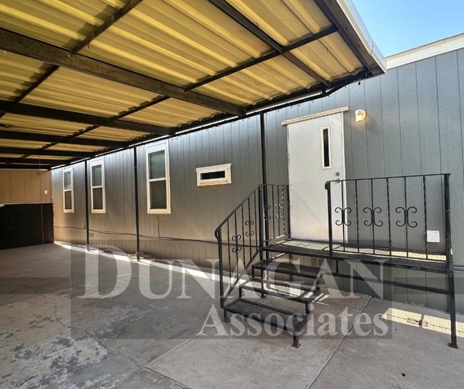 Building Photo - Spacious 3 Bedroom, 2 Bath Mobile Home wit...