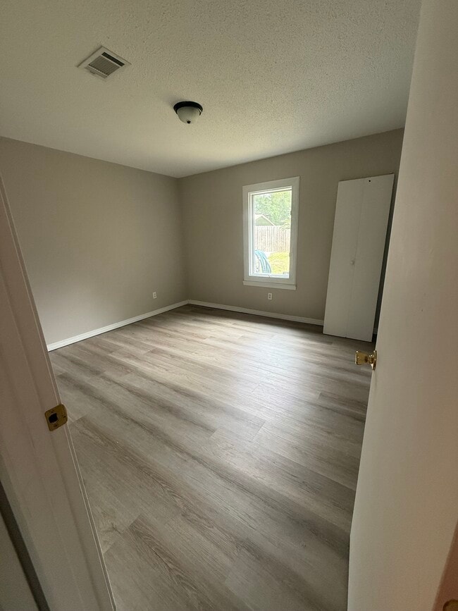 Building Photo - Sweetgum