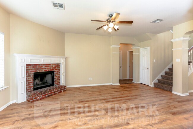 Building Photo - 212 Crowfoot Dr