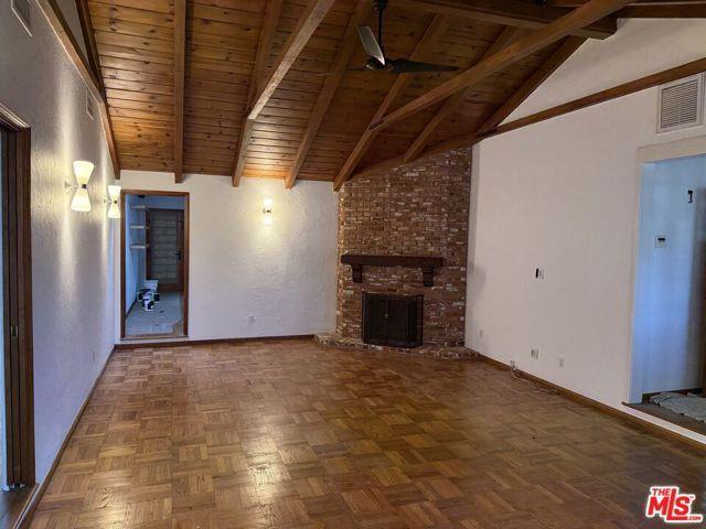 Building Photo - 5500 Colbath Ave