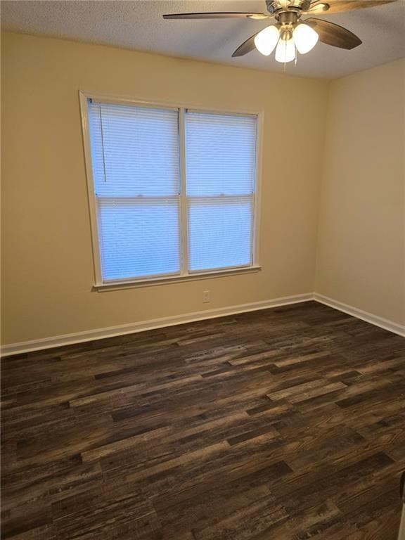 Building Photo - 1225 Oakplace Dr SW